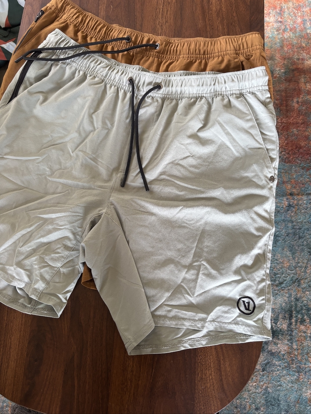 Vuori Kore Shorts 7" Size L 2 Pack